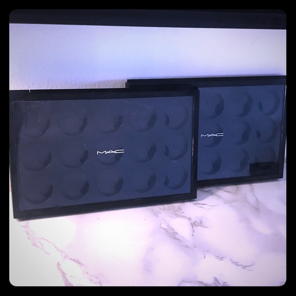 Two (2) Empty 15 Pan MAC pallets